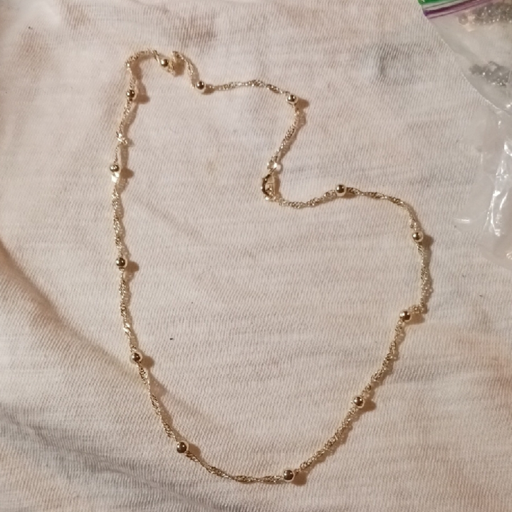 Brand New 18 Inch Gold Filled Small Accent Ball Necklace New Stock